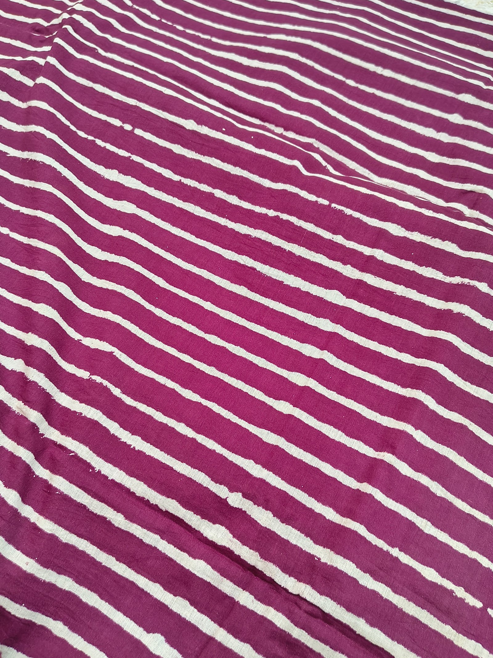 Women Printed Maroon Cotton Saree  with Lotus Motifs