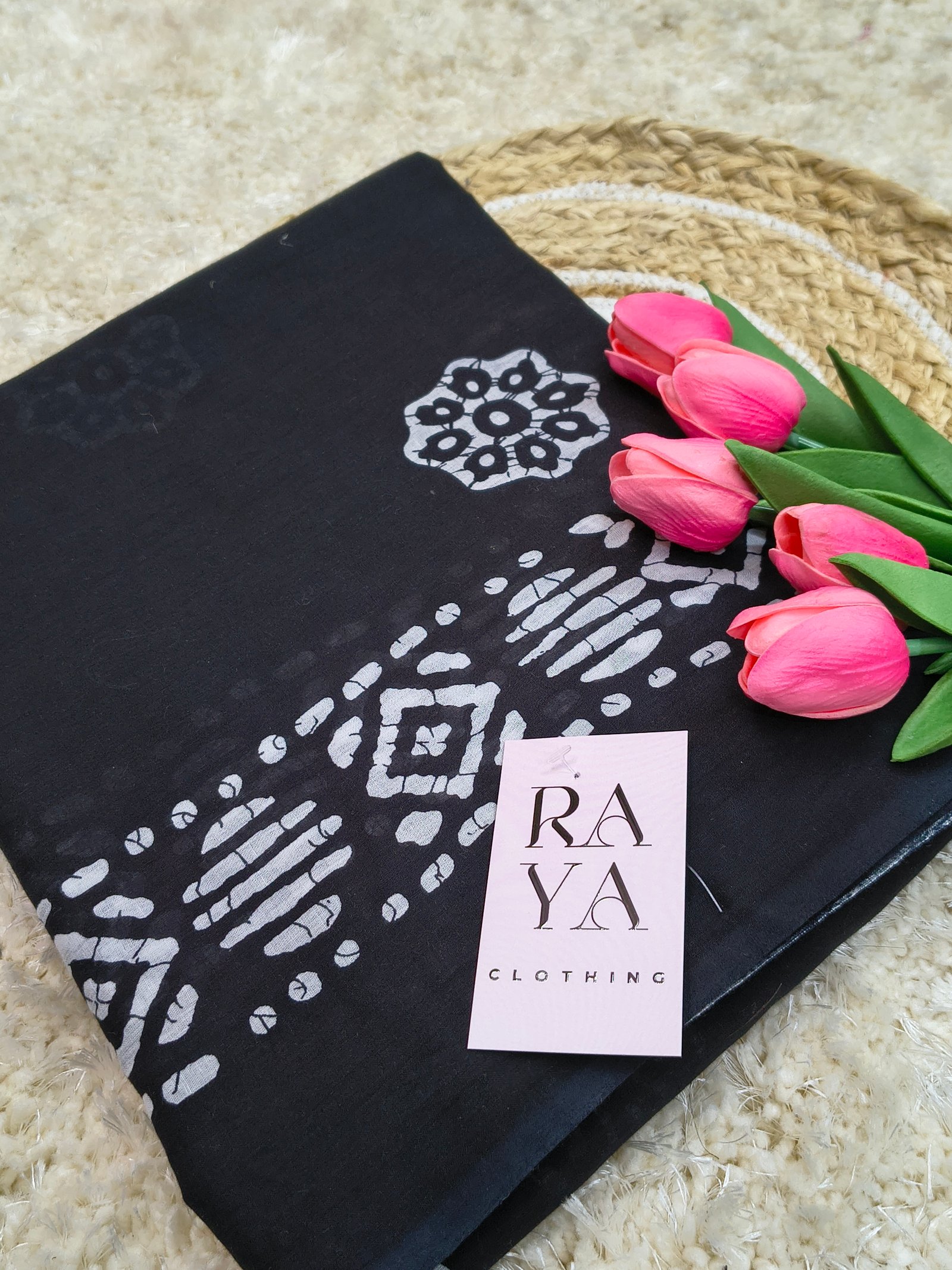 Women Printed Black Cotton Saree